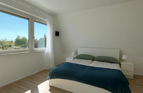Balatonszabadi House | Sunset - Spacious Family Retreat