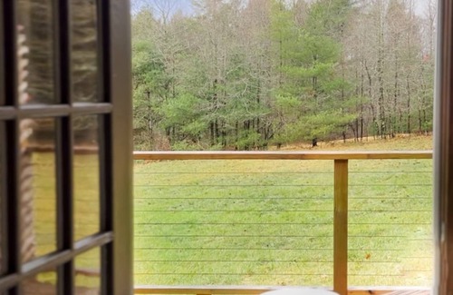 Meadows Of Dan Apartment | Sunset Suite | BR Parkway | Fireplace + Spa Shower