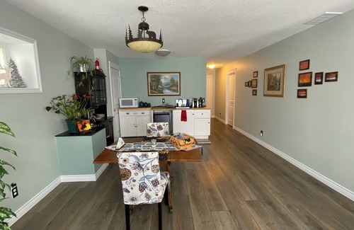 Cochrane Bed & Breakfast | Sunset Suite - private walkout, free breakfast, luxury airjet tub, dog friendly!