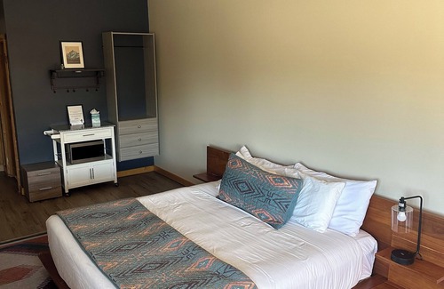Tetonia Cabin | Sunset Suite
