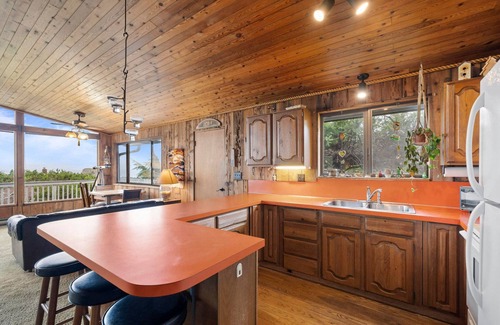 Oceanside House | Sunset Symphony