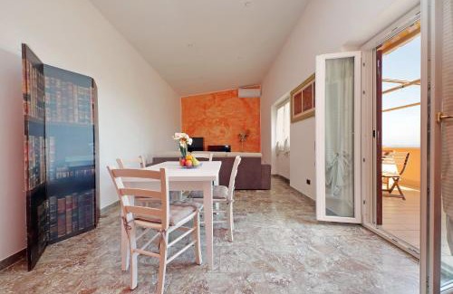 Cassia Apartment | SUNSET Terrace Apartment