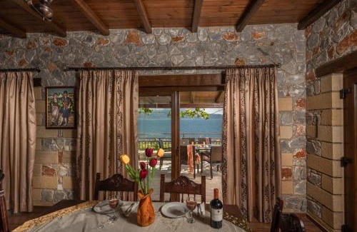 Kolymbari Villa | Sunset Traditional House