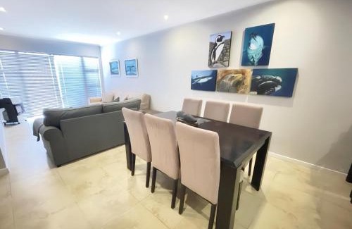 De Kelders Apartment | Sunset View at Whale Cove