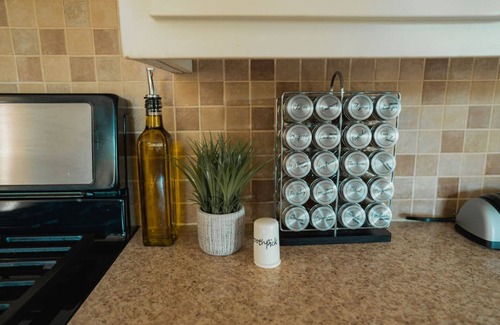 Ahwahnee House | Sunset View Boulder Bliss Hottub by Casa Oso