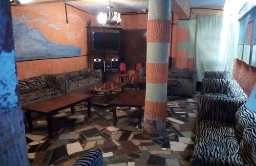 Tangana House | Sunset View Complex