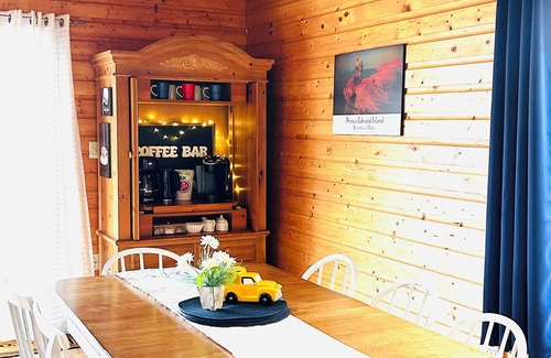 Canoe Cove Cottage | Sunset View Cottage. South Shore of PEI. Sleeps 7. Pet friendly!