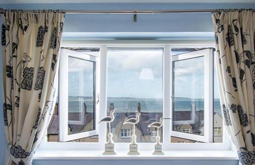 Llanfairfechan House | Sunset View