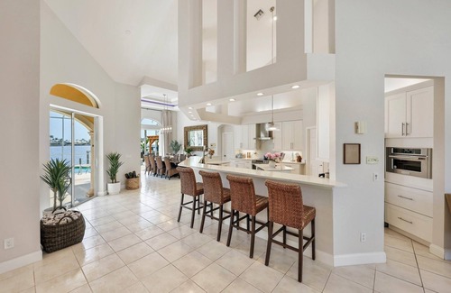 Eight Lakes Villa | Sunset view villa