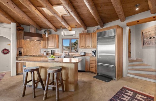 North Hills RV Rental | Sunset views, Hot tub, Game Room