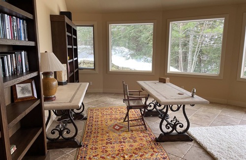 Lake Leelanau House | Sunset Views on Lake Michigan Beach - perfect for large family gatherings!