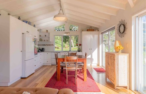 Norfolk Island Villa | Sunset Villa - a Mediterannean inspired villa