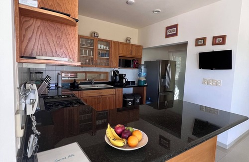 Colina del Sol Villa | Sunset Villa. A view of the best sunsets and the Sea of Cortez at a private pool