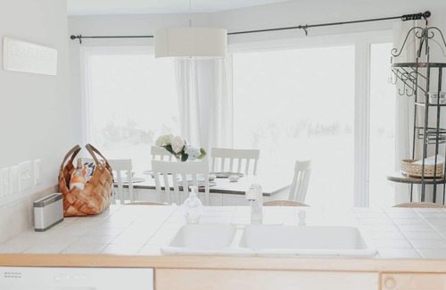 Spinnaker Beachhouses Villa | Sunset Villa Across the Street from Beach & Walk to Pool/Golfn