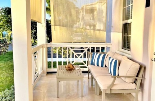 Palm Cay Villa | Sunset Villa in Exclusive Palm Cay Beachfront Resort- A Retreat w/Pool Access