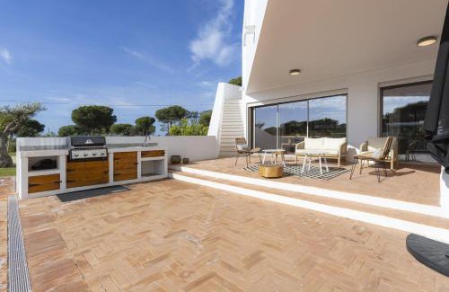 Faro Villa | SUNSET VILLA - Luxury villa with superb pool and great views