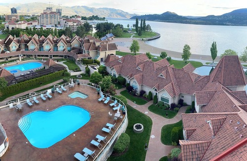 Kelowna Central Business District Condo | Sunset Waterfont Resort 12. Luxury Lakeside, stunning 3 bed/2bath Kelowna Condo.
