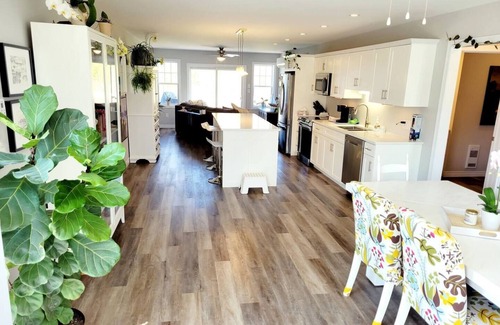 Summerside House | Sunsets and Sandbars PEI Tourism License # 4000103