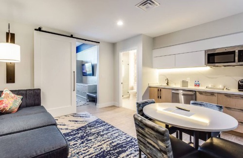 Ojus Hotel | Sunsets and Sea Breezes! Rooftop Swimming Pool, Pets Allowed, Kitchenette!