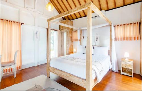 Mendoyo House | Sunsets at Sumbul