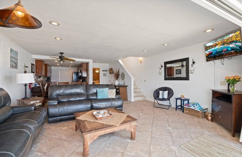 South Oceanside House | Sunsets at the Beach House - Private Beach - Oceanfront