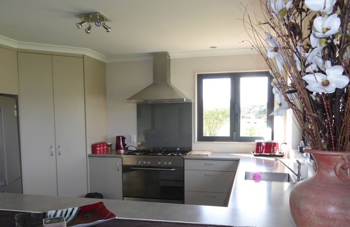 Little Wanganui House | Sunsets in paradise - your home away from home