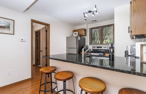 The Galena Territory Villa | Sunsets & Serenity at South Course Villa - Scenic, Soft Beds loaded w/Style!