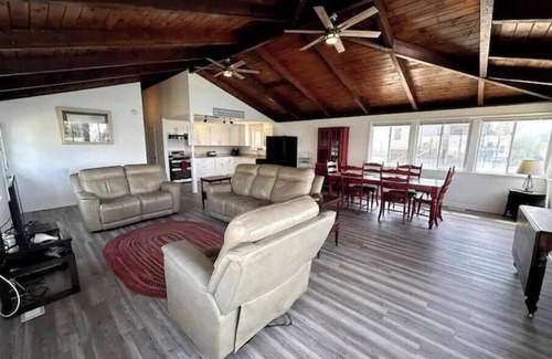 Colington Harbour House | SunsetSanctuary-CanalFront/DogFriendly/Pool&Tennis