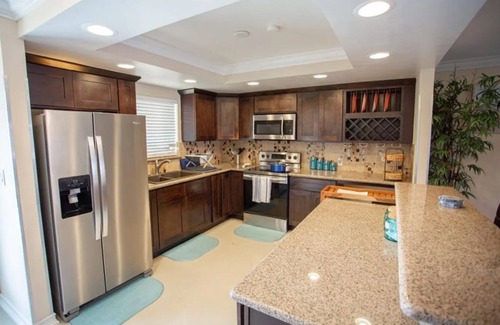 Yeoman Wood Condo | Sunshine and solace at this luxury Bahamas retreat.