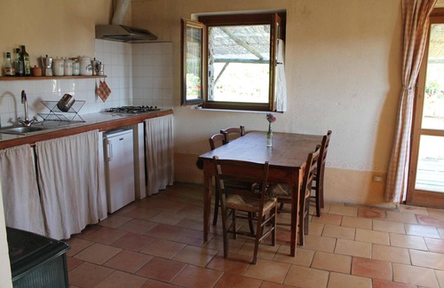 Maissana Apartment | "Sunshine" apartment in farmhouse with large kitchen, two rooms, one bathroom