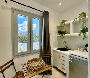 Agia Anna Apartment | Sunshine bay suites