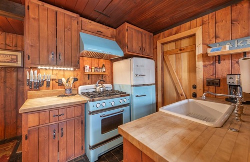 Carnelian Bay Cabin | Sunshine Cabin, Dog-Friendly, Private Hot Tub