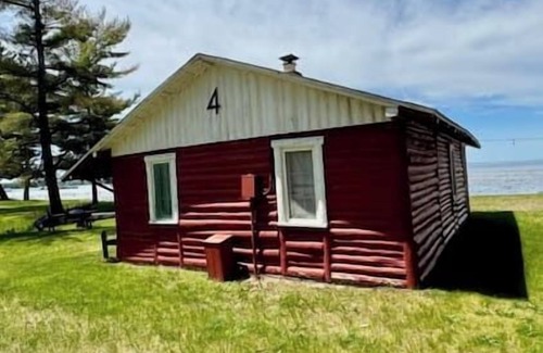 Prudenville Cabin | Sunshine - Cabin #4