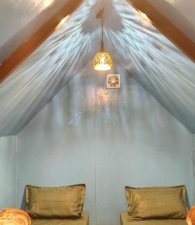 Old Manali Bed & Breakfast | Sunshine Cafe