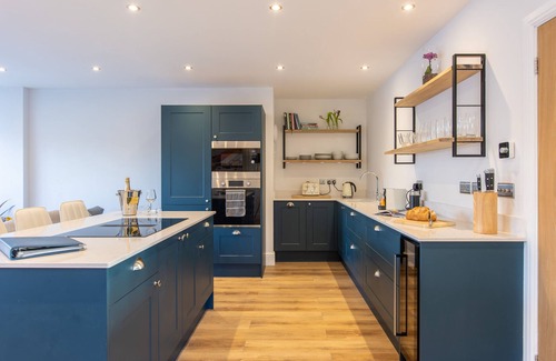 Helmsley Cottage | Sunshine Cottage - Luxury cottage/dog friendly