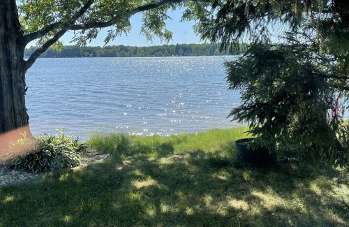 Gaylord Cottage | Sunshine Cottage on 100’ of sandy Otsego Lake. Gaylord, Mi. Boat, golf, relax