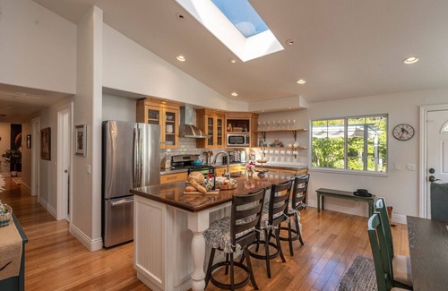 Solvang Other | Sunshine Farmhouse - A Sanctuary in Solvang