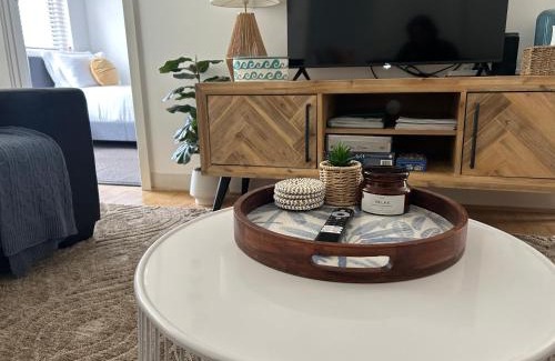 Brahma Lodge Apartment | Sunshine Five