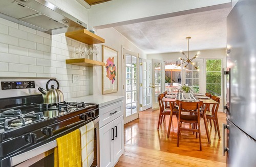 Guerneville Cabin | Sunshine Grove ~ Stylish Retreat! Hot tub. Close to Wine Country Activites
