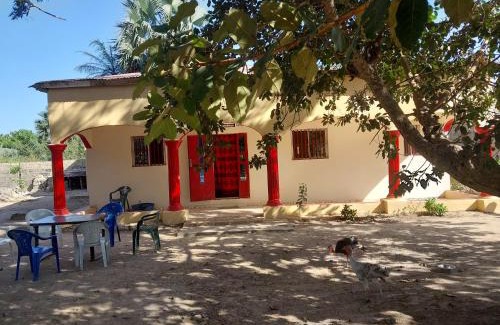 West Coast Division House | Sunshine Guesthouse Bafuloto