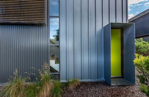 Sandy Point House | Sunshine Hideaway