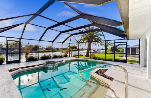 Port Charlotte House | Sunshine Hideaway