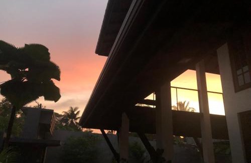Hendala Bed & Breakfast | Sunshine Holiday Home at Wattala