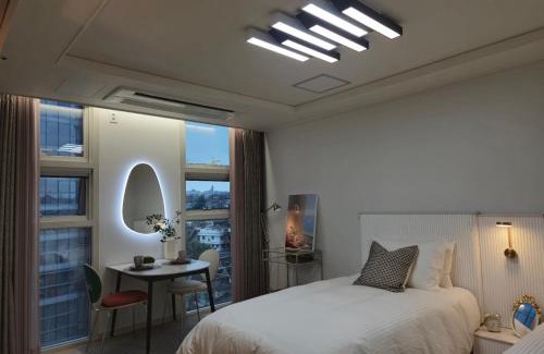 Namyeong-dong Apartment | Sunshine house