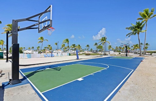 Big Pine Key Resort | Sunshine Key Travel Trailer 8