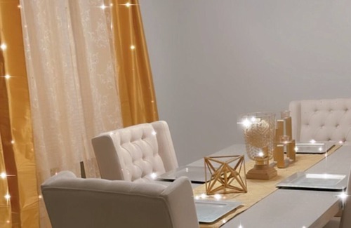 Lisle House | Sunshine & misty blues