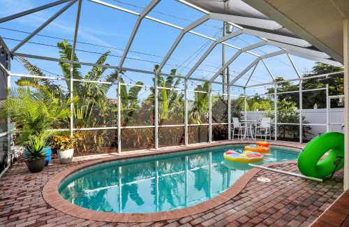 Naples Park House | Sunshine Paradise