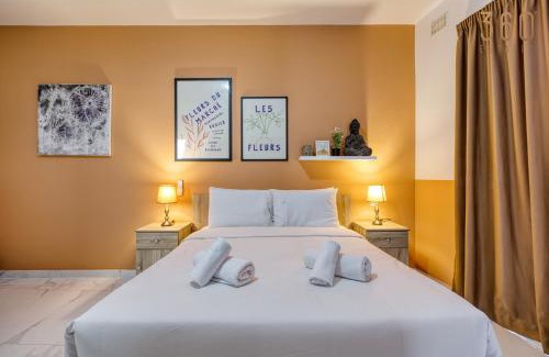 Marsaskala Apartment | Sunshine penthouse 2BR heaven with AC, terrace & WIFI by 360 Estates