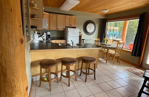 Okanagan-Similkameen Condo | Sunshine Retreat -PRIVATE, tranquil, natural surrounding with deck and hot tub!