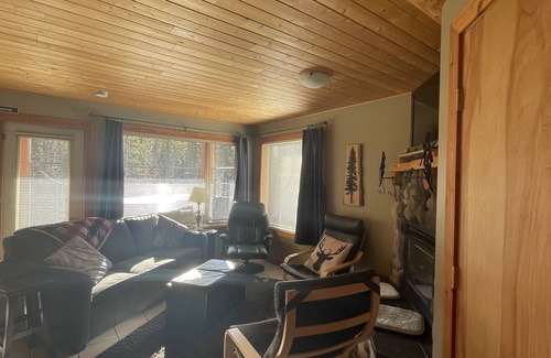 Okanagan-Similkameen Condo | Sunshine Retreat -PRIVATE, tranquil, natural surrounding with deck and hot tub!